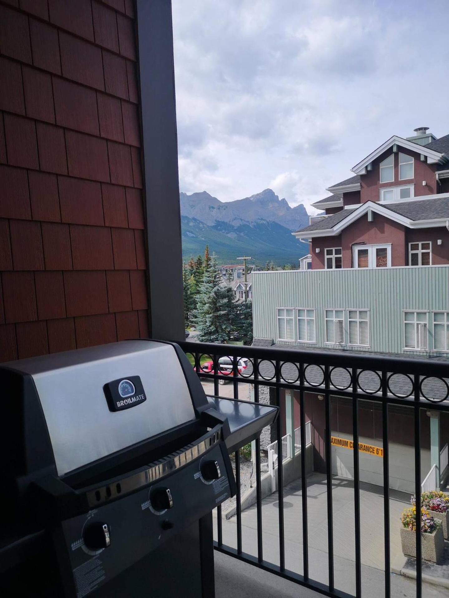 Sweet Condo Canmore Gr：） エクステリア 写真
